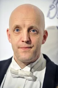 영화배우인 짐 타바레의 대표 이미지