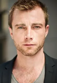 영화배우인 리처드 코손의 대표 이미지