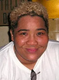 영화배우인 아자 콩의 대표 이미지