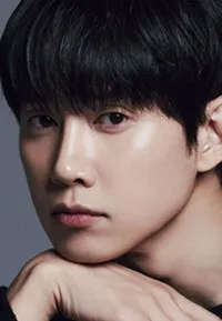 연극배우, 영화배우인 박성훈의 대표 이미지