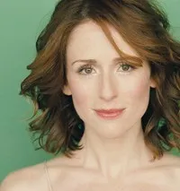 영화배우인 몰리 키더의 대표 이미지