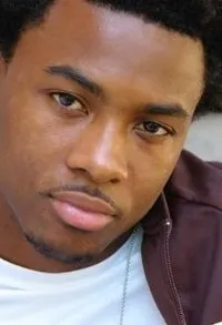 영화배우인 자렌 밋첼의 대표 이미지