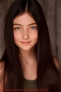 영화배우인 샤일로 우스트월드의 대표 이미지