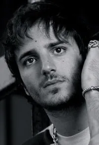 영화배우인 니콜라스 바포리디스의 대표 이미지