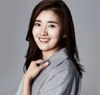 영화배우인 김아현의 대표 이미지