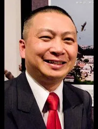 영화감독인 제임스 응우옌의 대표 이미지