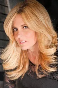 영화배우인 신시아 마틴의 대표 이미지