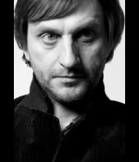 영화배우인 다이니우스 카즐라우스카스의 대표 이미지