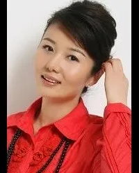 영화배우인 정위리의 대표 이미지