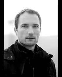 영화배우인 스테판 라라의 대표 이미지