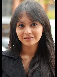 영화배우인 사라 알리의 대표 이미지