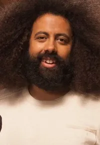 영화배우, 가수, 코미디언인 레지 왓츠의 대표 이미지