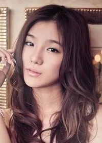 영화배우인 육익의 대표 이미지