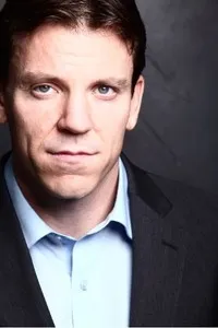 영화배우인 마이크 프패프의 대표 이미지