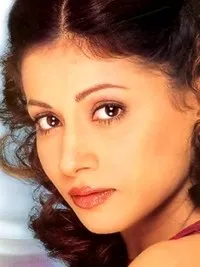 영화배우인 안타라 말리의 대표 이미지