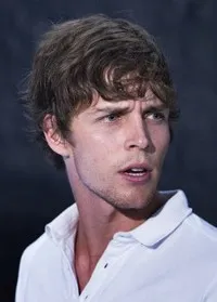 영화배우인 웨이드 브릭스의 대표 이미지