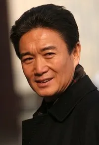 영화배우인 정강의 대표 이미지