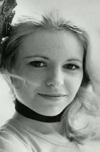 영화배우인 토미 바렛의 대표 이미지