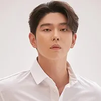 탤런트인 윤균상의 대표 이미지