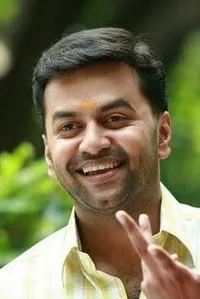 영화배우인 인드라지트의 대표 이미지