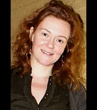 영화배우인 메리 네노넨의 대표 이미지