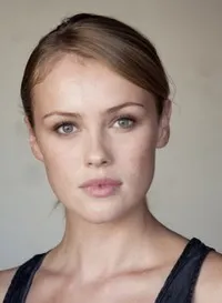 영화배우인 한나 뉴의 대표 이미지