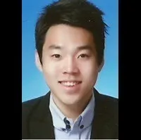 코미디언인 류근일의 대표 이미지