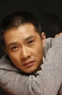 영화배우인 임수의 대표 이미지