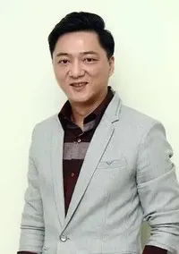 영화배우인 람위화의 대표 이미지