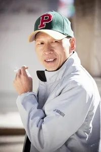 영화배우인 이명의 대표 이미지