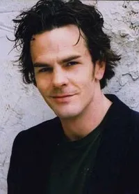 영화배우인 아담 케네스 윌슨의 대표 이미지