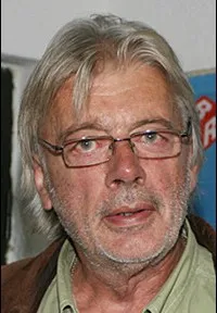 영화배우인 미하일 무타포프의 대표 이미지