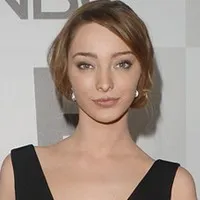 영화배우인 에마 듀몬트의 대표 이미지