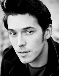 영화배우, 가수인 샘 팔라디오의 대표 이미지