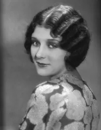 영화배우인 마르셀린 데이의 대표 이미지