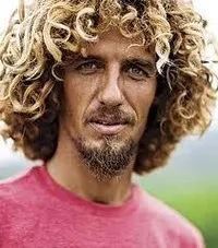 화제인물인 롭 마차도의 대표 이미지