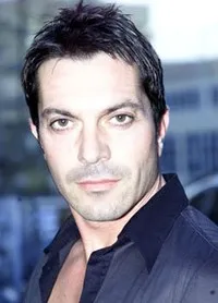 영화배우인 프란체스코 로마노의 대표 이미지