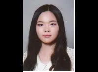 영화감독인 윤여경의 대표 이미지