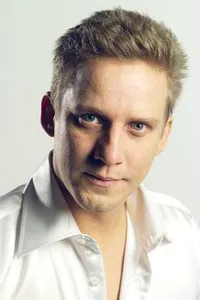 영화배우인 아르투스 스크라스틴스의 대표 이미지