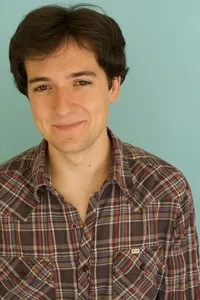 영화배우인 조쉬 브레너의 대표 이미지