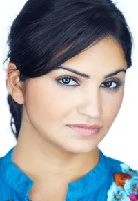 영화배우인 아드의 대표 이미지