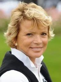 영화배우인 우시 글라스의 대표 이미지