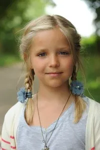 영화배우인 니엘-마리 니켈의 대표 이미지