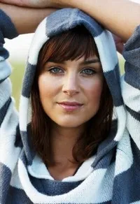 영화배우인 코라 베네쉬의 대표 이미지