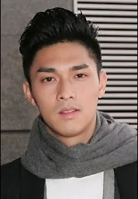 영화배우인 관초요의 대표 이미지