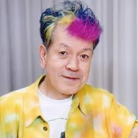 소설가인 시모다 카게키의 대표 이미지