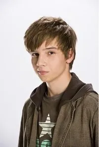 영화배우인 래디스라브 온드레이의 대표 이미지