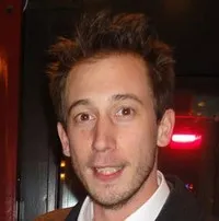 영화배우인 베슬레이 판 갈렌의 대표 이미지