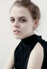 영화배우인 막달레나 베루스의 대표 이미지