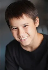 영화배우인 시암 유의 대표 이미지